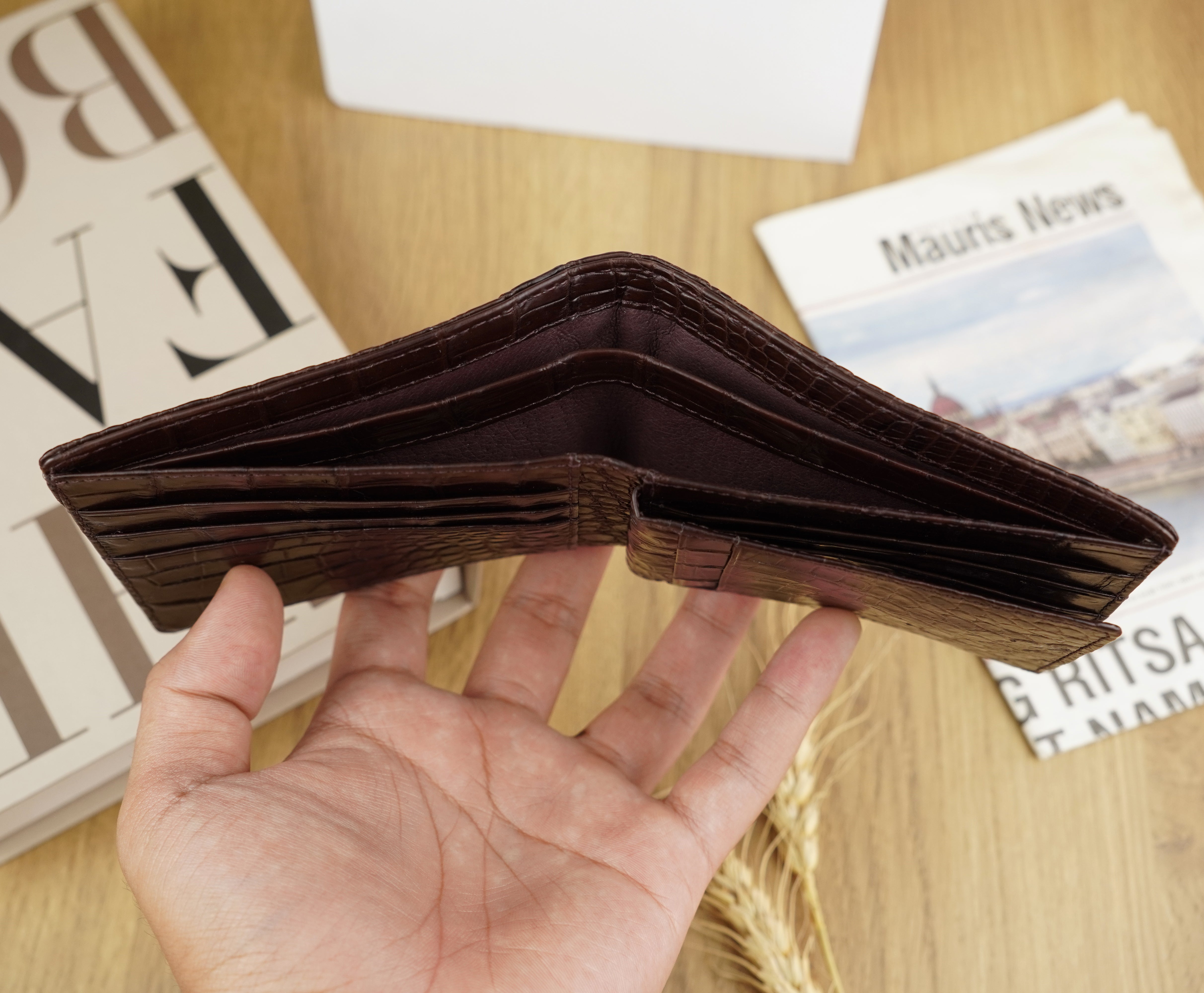 Dark Brown Double Side Alligator Hornback Leather Bifold Wallet For Men RFID Blocking | VINAM-100