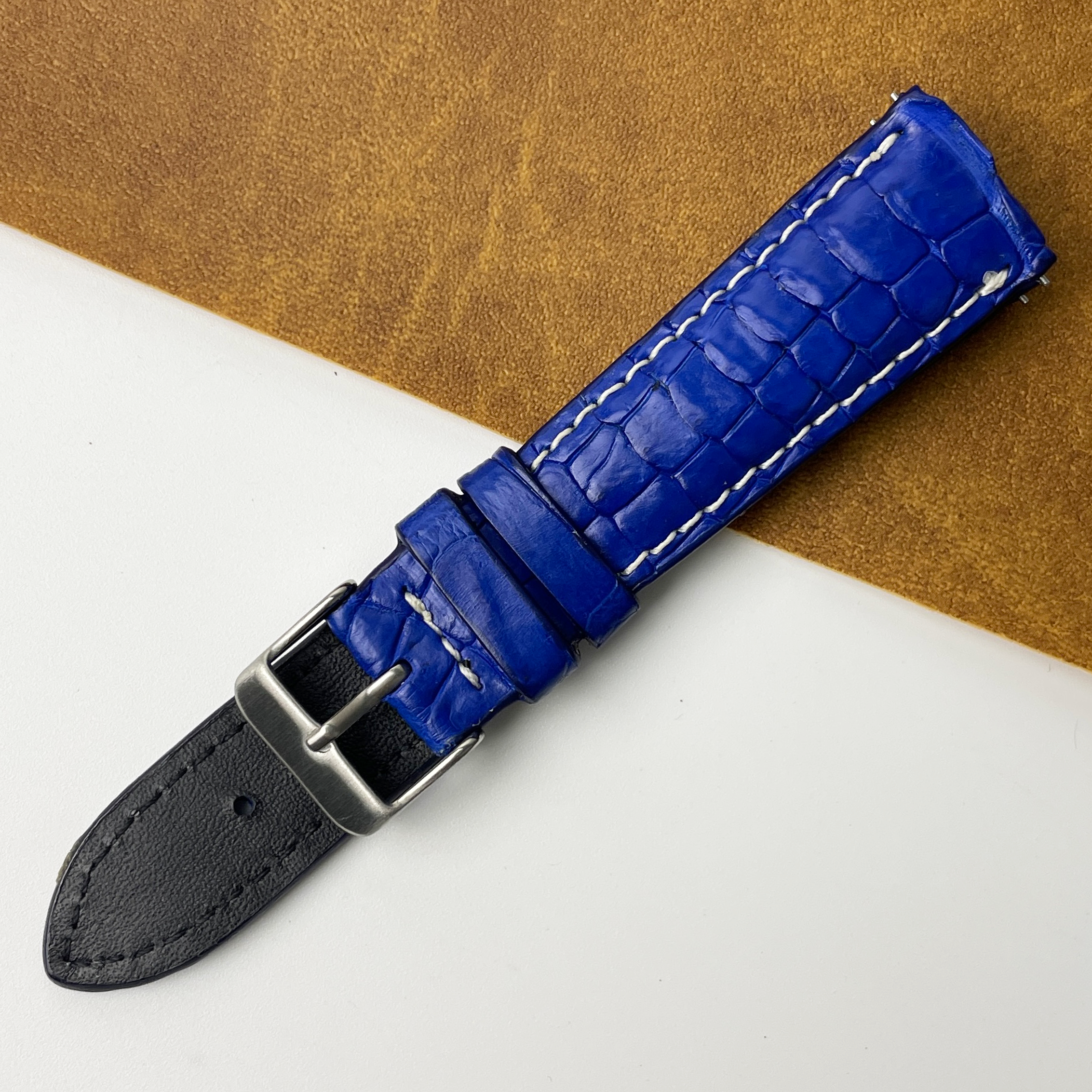 Unique White Hand-stitching Blue Alligator Leather Watch Band For Men