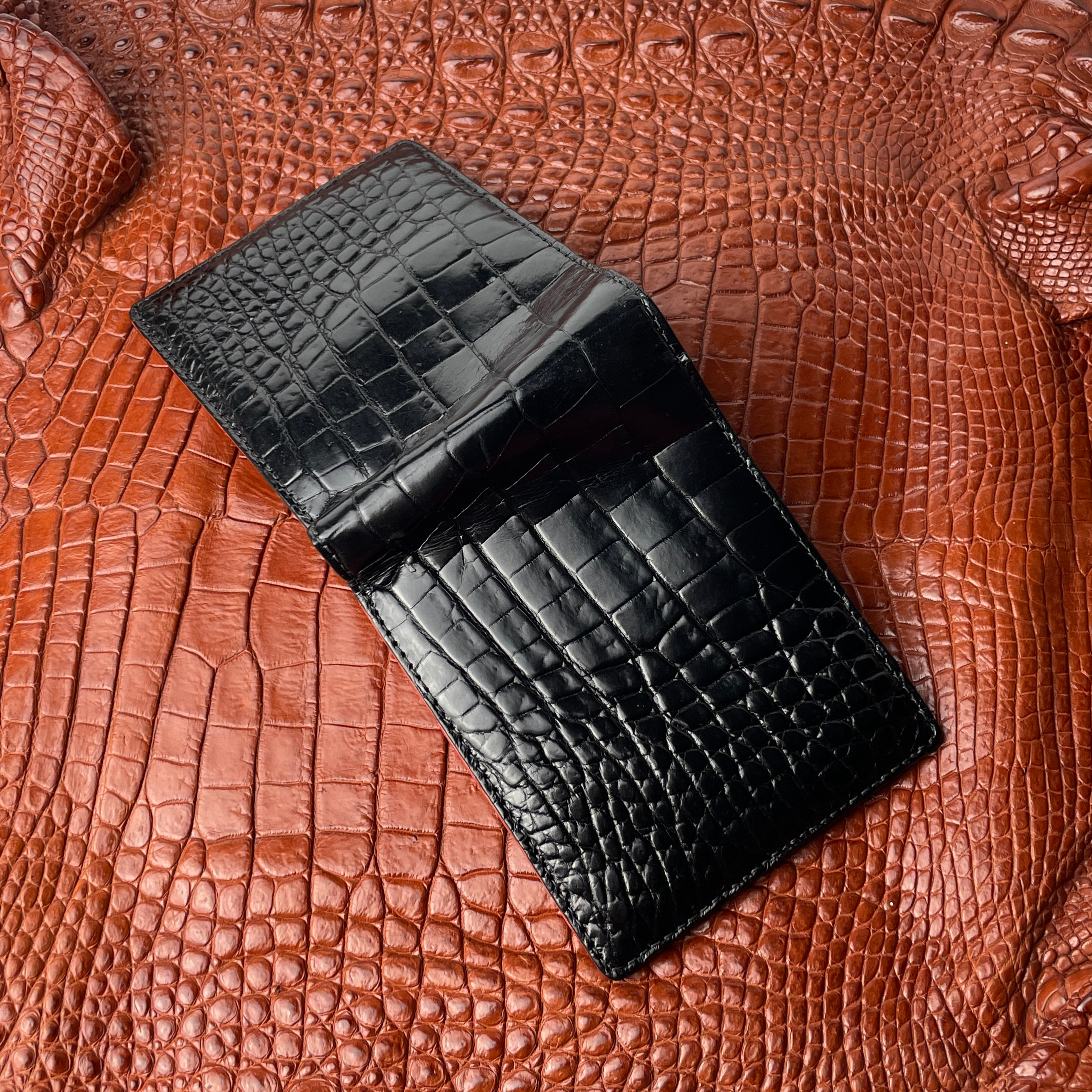 Black Red Double Side Alligator Slim Bifold Wallet For Men