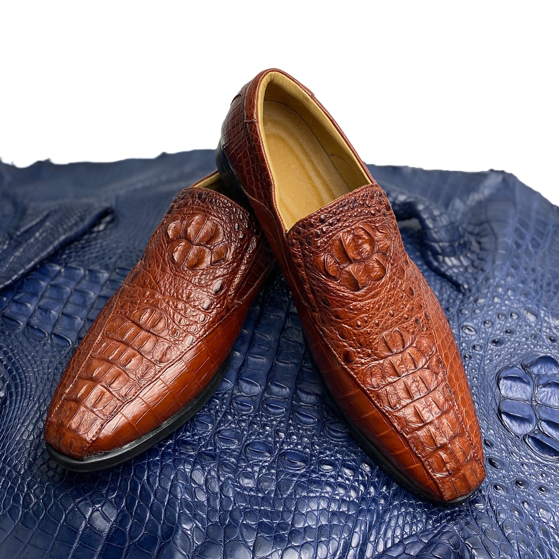 Light Brown Mens Alligator Leather Slip-On Loafer | Crocodile Hornback Moc Toe Loafer | SH56F