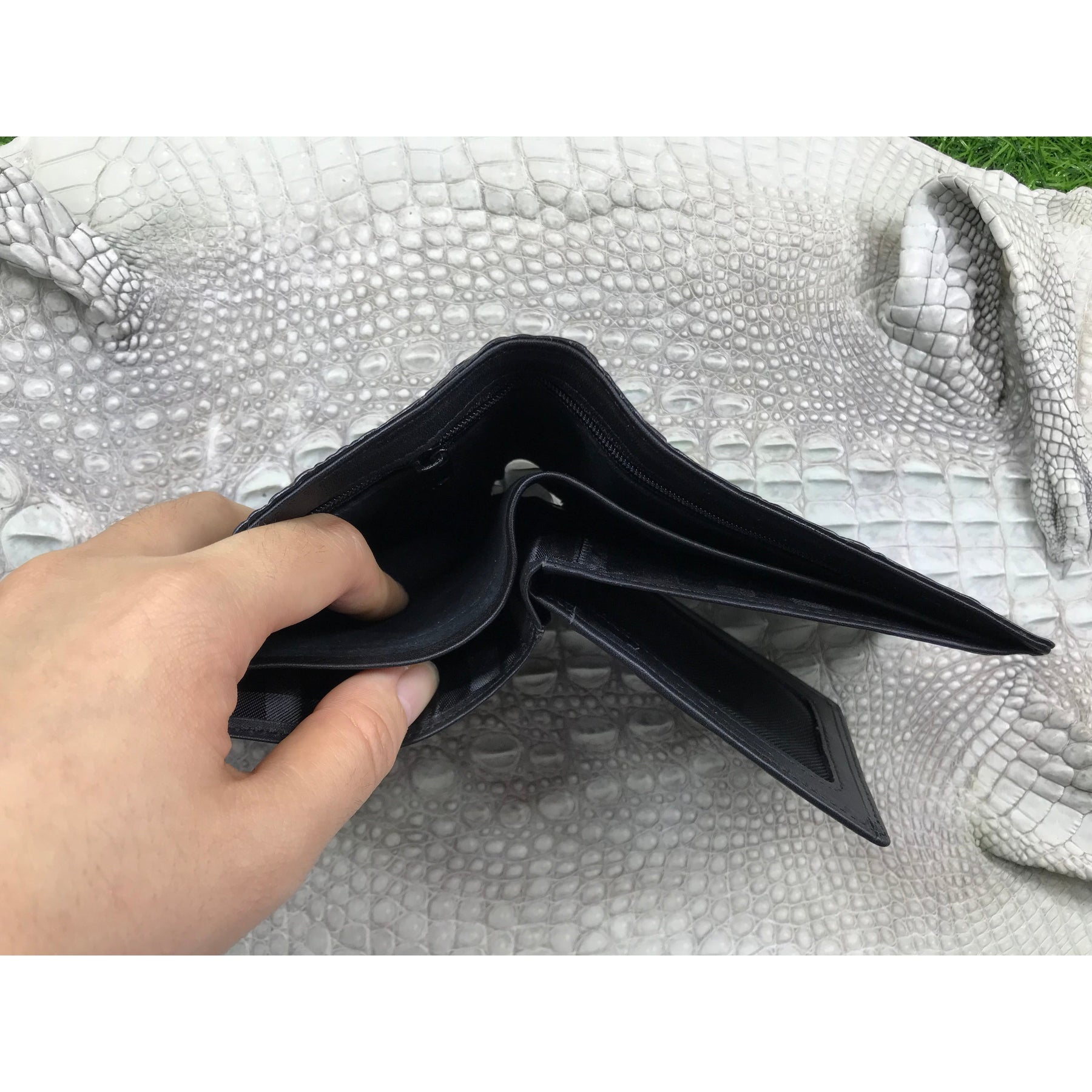 Black Alligator Horn Back Skin Bifold Wallet For Men | Handmade Crocodile Leather Wallet RFID Blocking | VL5730 - Vinacreations