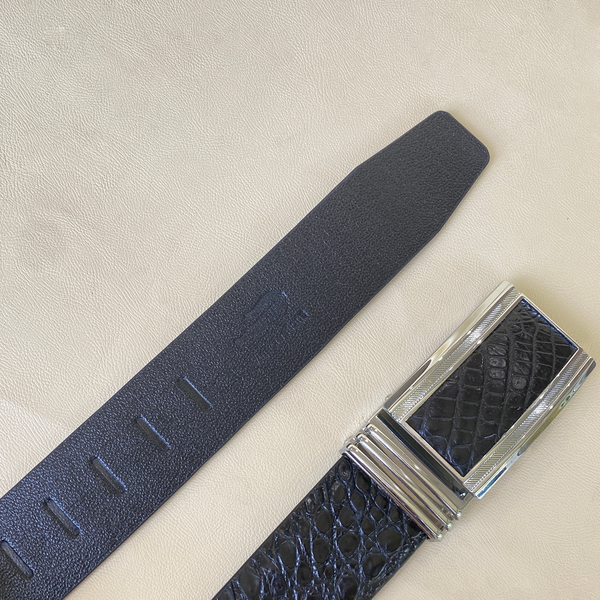Black Alligator Hornback Leather Belt For Men - Automatic Buckle | BEHO11 - Vinacreations