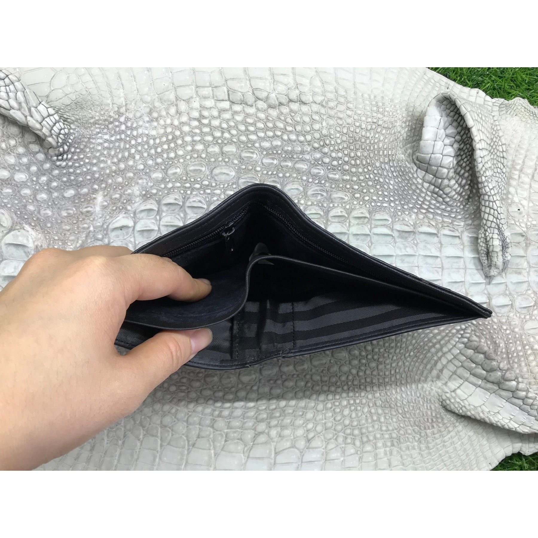 Black Alligator Skin Bifold Wallet For Men | Handmade Crocodile Leather Wallet RFID Blocking | VL5707 - Vinacreations