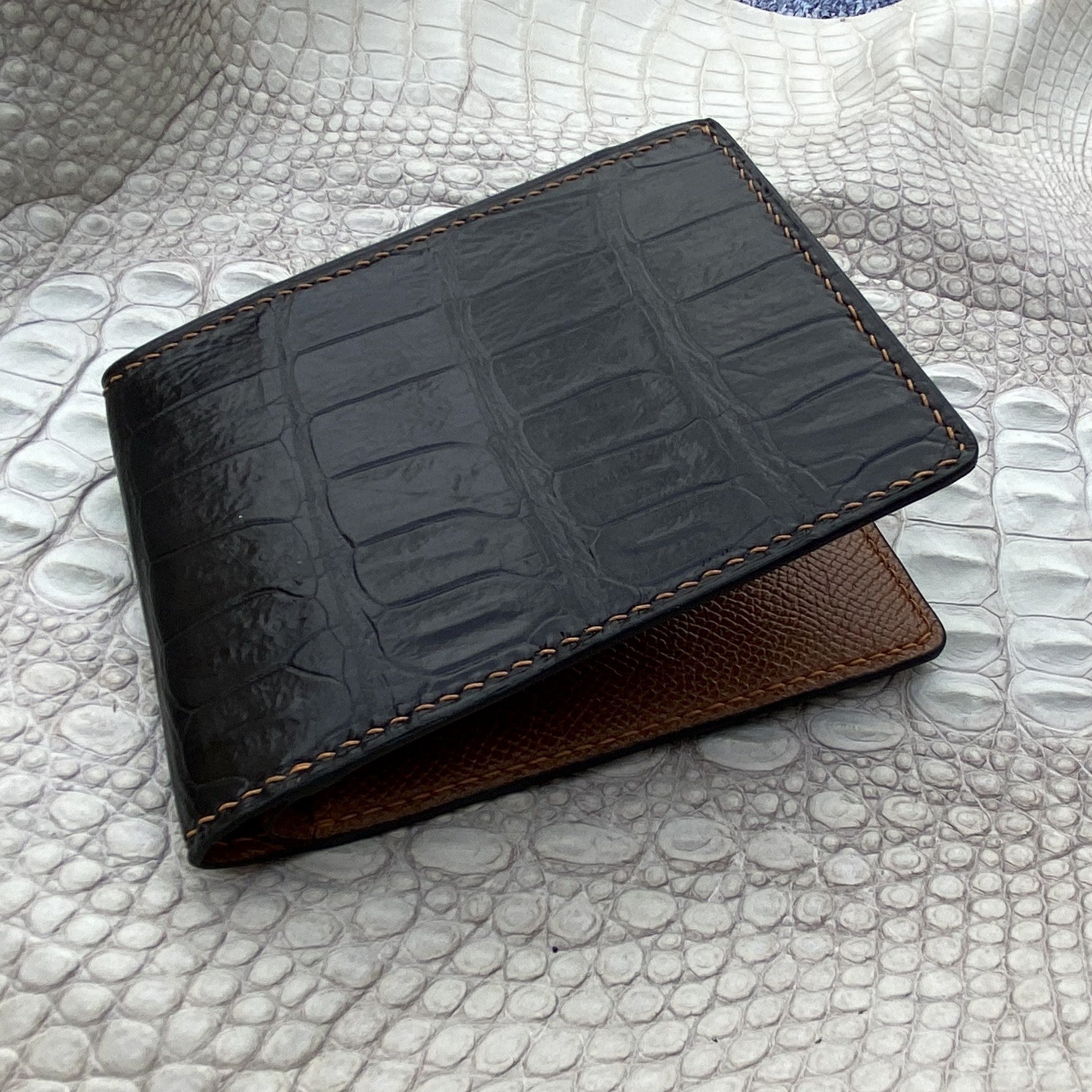 Black Alligator Wallet Hand Stitching | VINAM-90 - Vinacreations