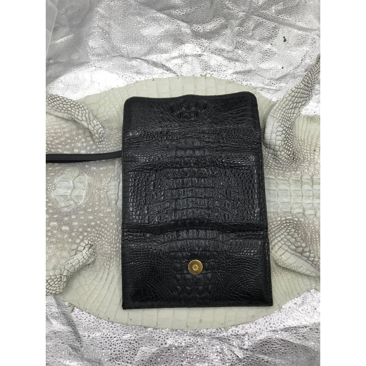 Black Women's Long Purse Wallet Alligator Leather Clutch Large Capacity Luxury Ladies Crocodile Wristlet Organizer RFID Blocking Wallet VINU-03 - Vinacreations