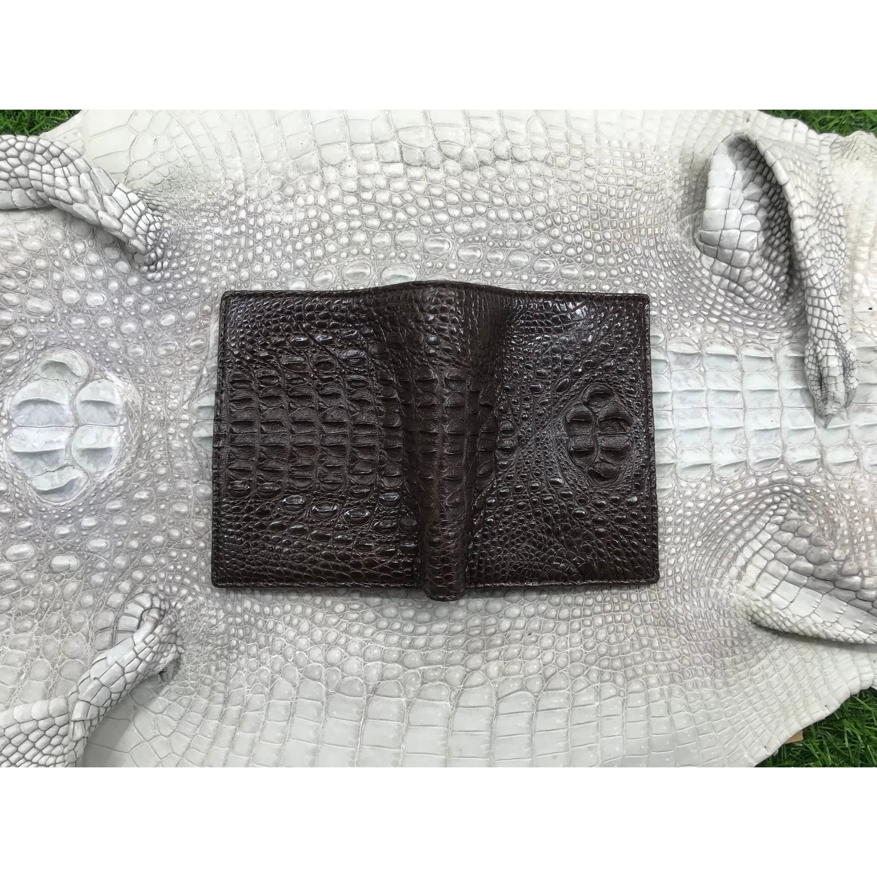 Dark Brown Alligator Skin Bifold Vertical Wallet For Men | Handmade Crocodile Leather Wallet RFID Blocking | VL5686 - Vinacreations