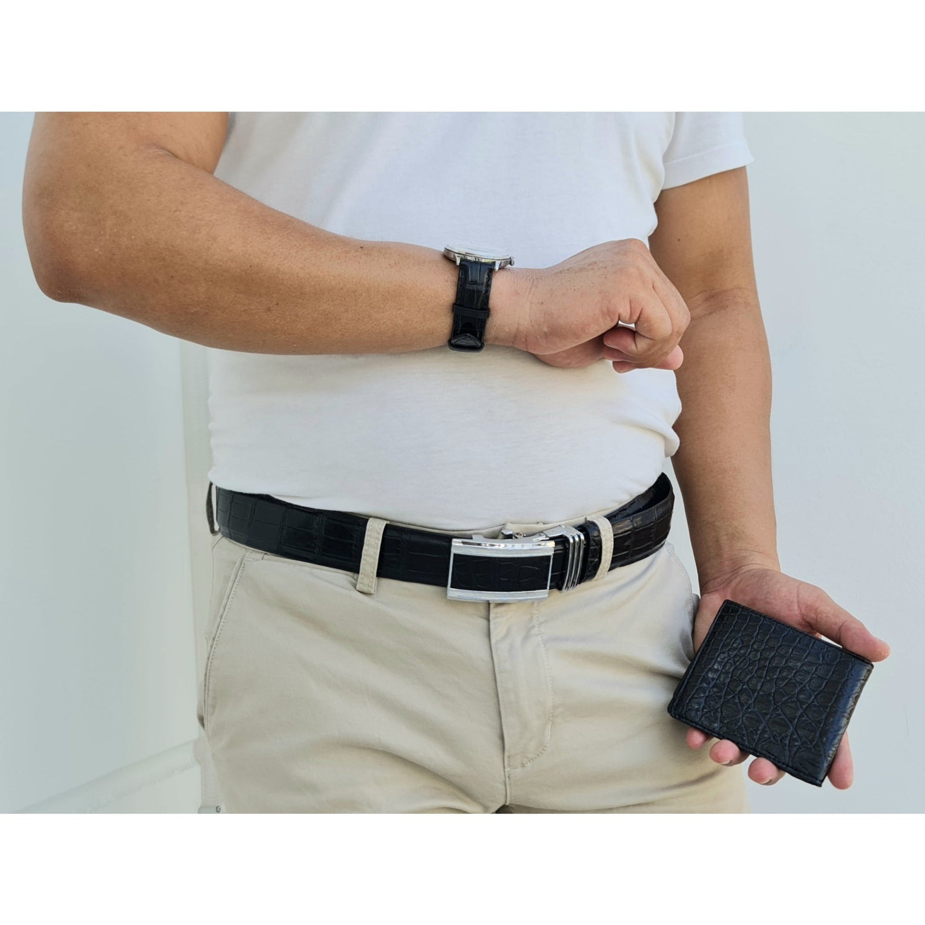 Vintage Black Alligator Belt For Men With Automatic Buckle | BE-BLA-01 - Vinacreations